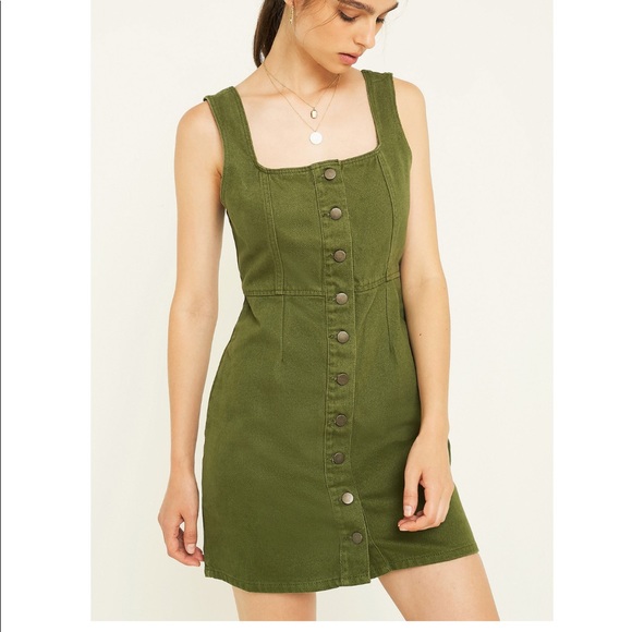 Urban Outfitters Dresses & Skirts - Urban outfitters sleeveless button up dress